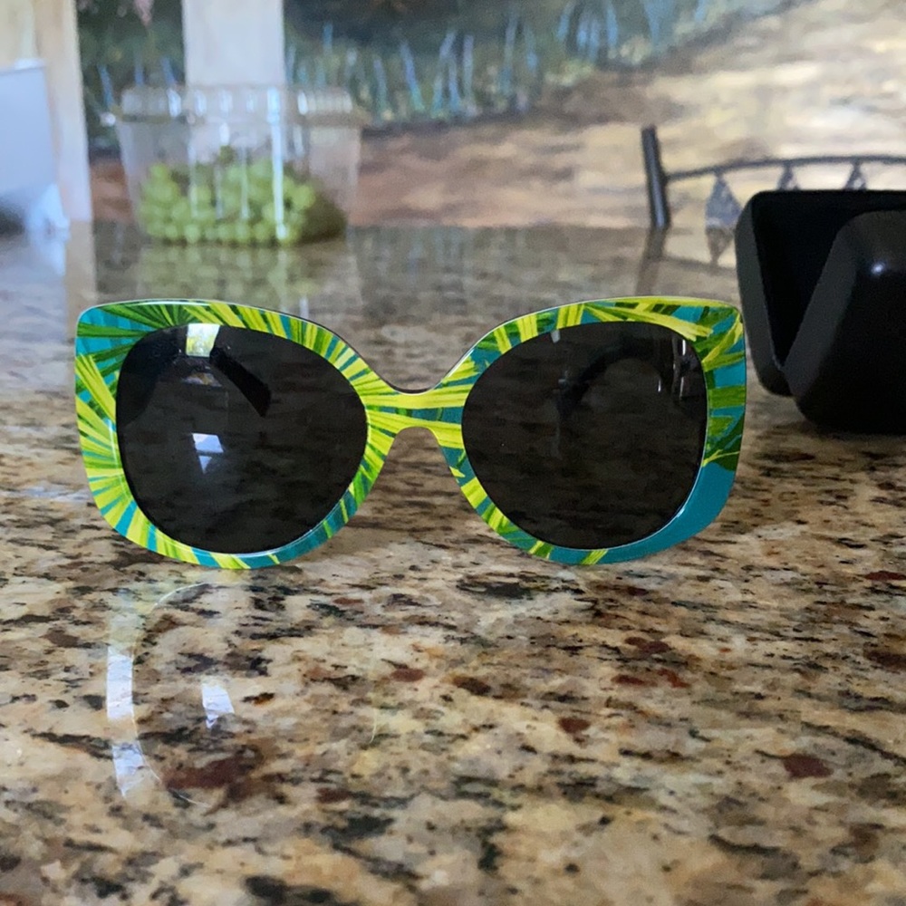 Authentic Versace Icon Pattern Sunglasses - image 3